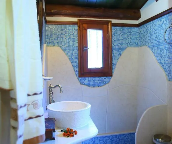 Вилла Kremeas House