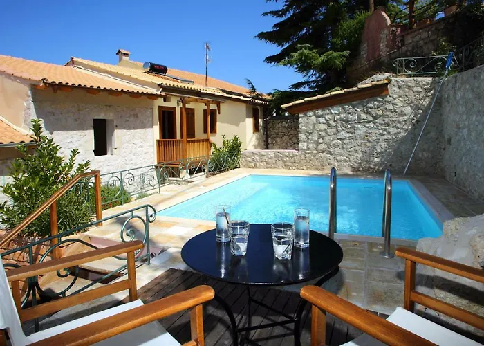 Вилла Kremeas House *